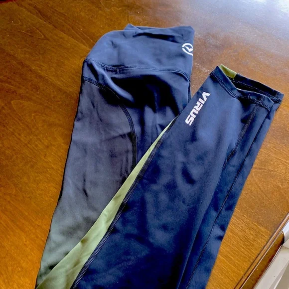 Virus leggings - Picture 1 of 5